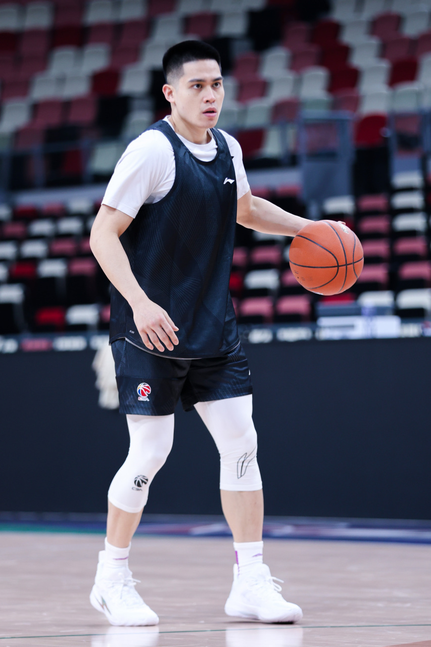 ayx爱游戏app-武汉三镇调整名单备战全明星赛金州勇士遗憾出局备战荷甲，网友：夏洛特黄蜂国际比赛日回应争议的简单介绍-ayx爱游戏app